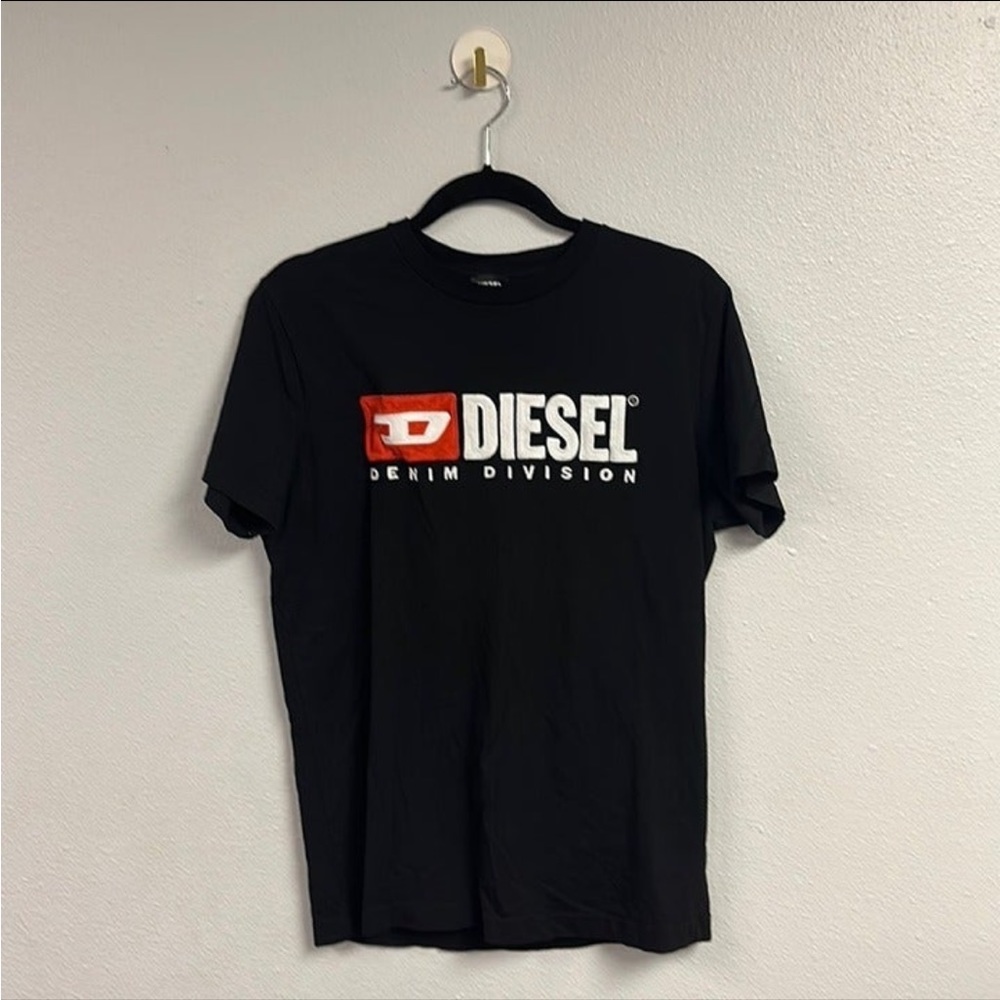 Diesel Denim Division Embroidered Graphic Tee. Sz L fits more like a M/women